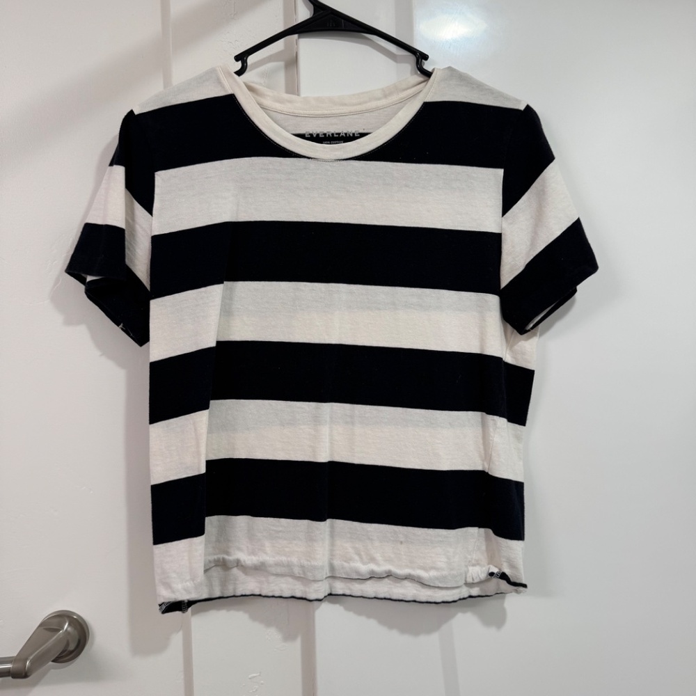 everlane Tee slightly coming undone